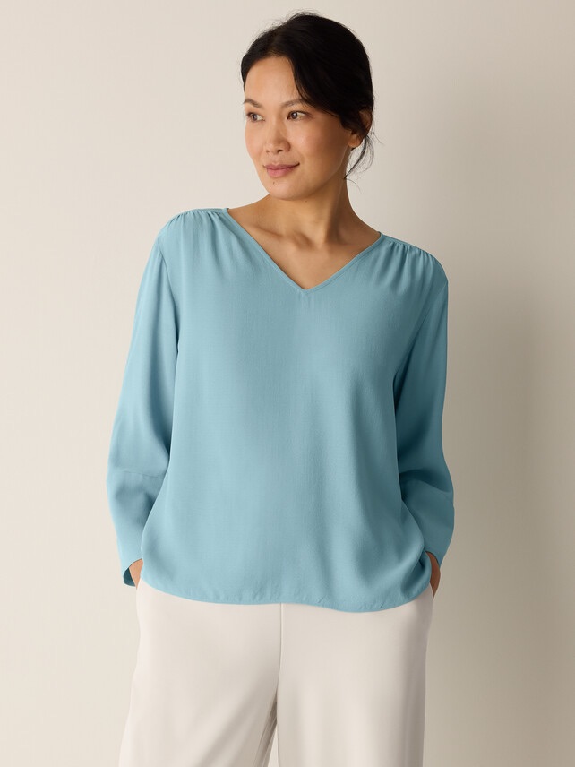 Nwt Eileen Fisher Silk Georgette Crepe V-Neck Top